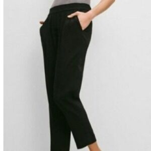 Aritzia BABATON‎ Pants 4 Black Cropped Pull On Career Chic Quiet Luxury COHEN